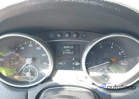 2009 Mercedes-Benz Gl 450 4Matic z USA, uszkodzony, nr VIN 4JGBF71E49A482520